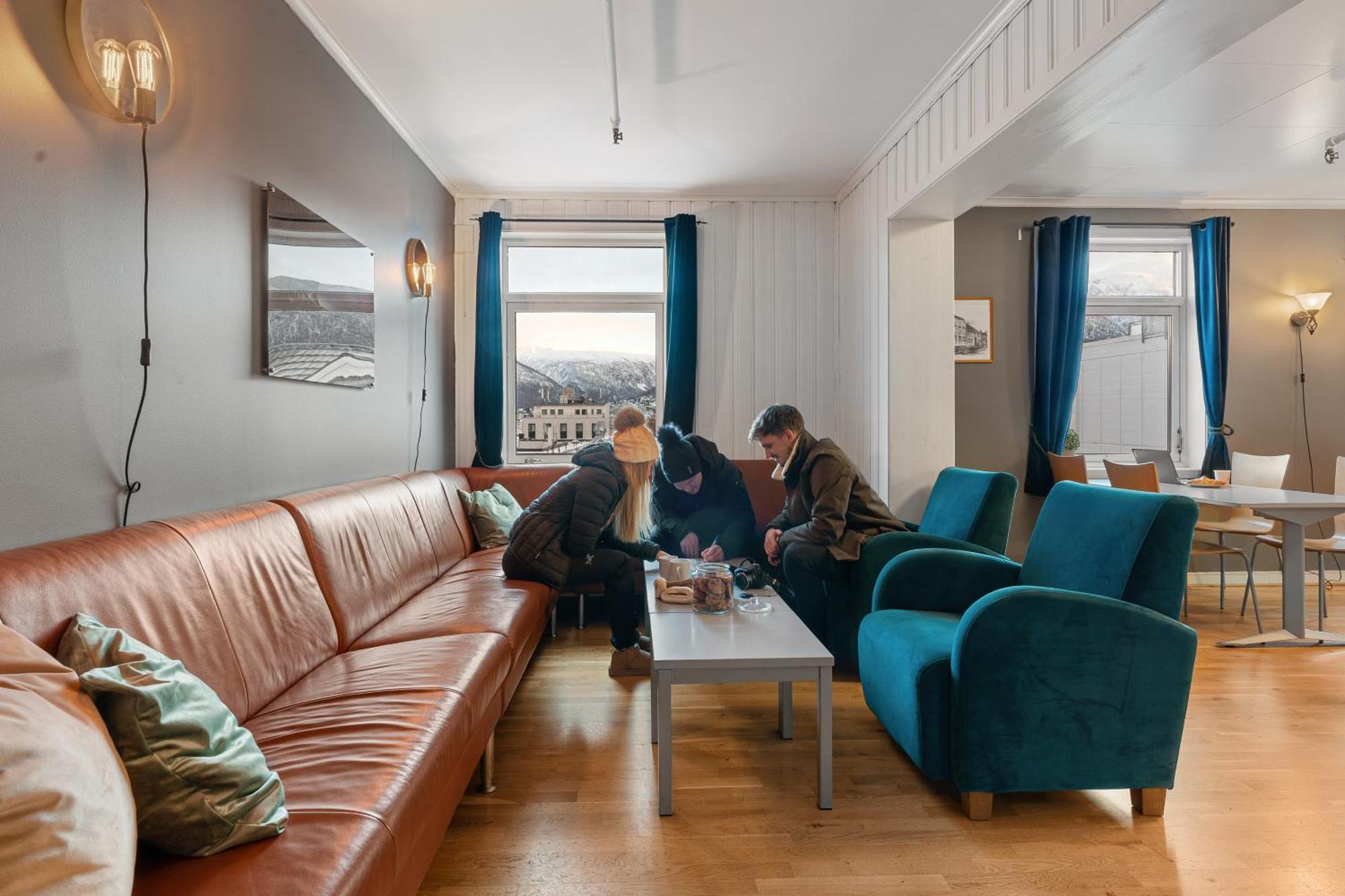 Enter Backpack Hotel Tromso Bagian luar foto