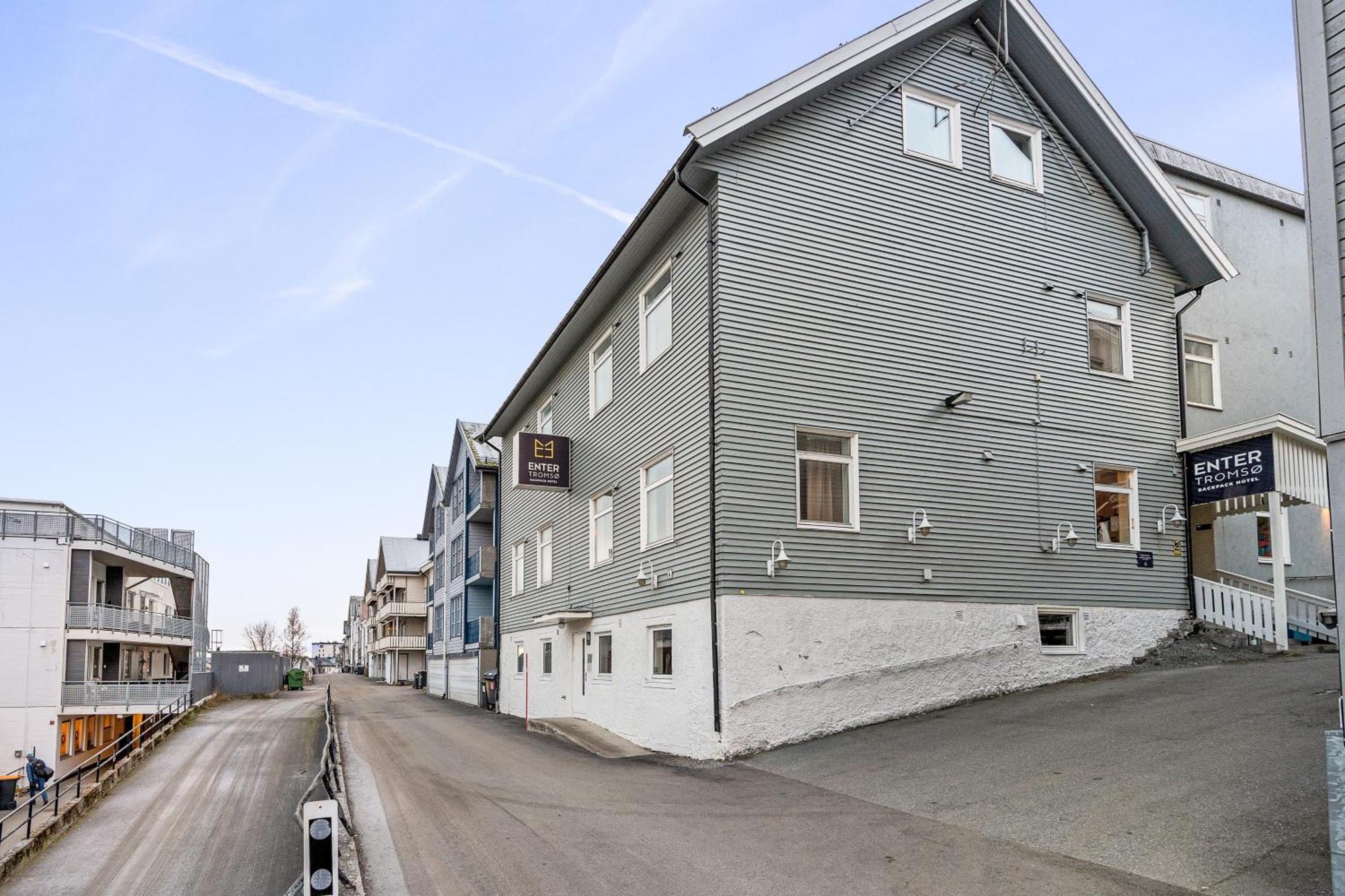 Enter Backpack Hotel Tromso Bagian luar foto