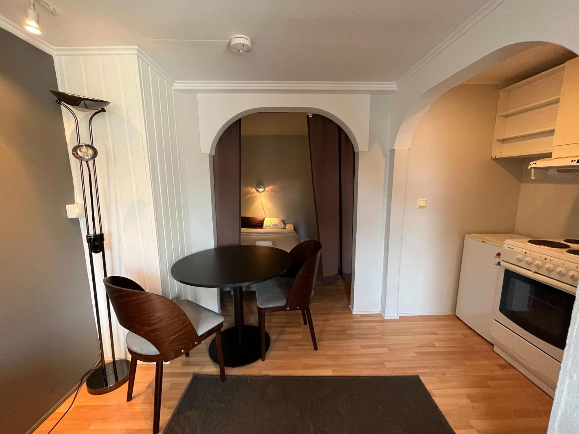Enter Backpack Hotel Tromso Bagian luar foto